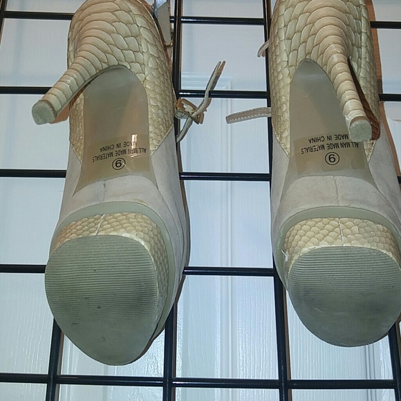 Sexy platform heels - Picture 3 of 7